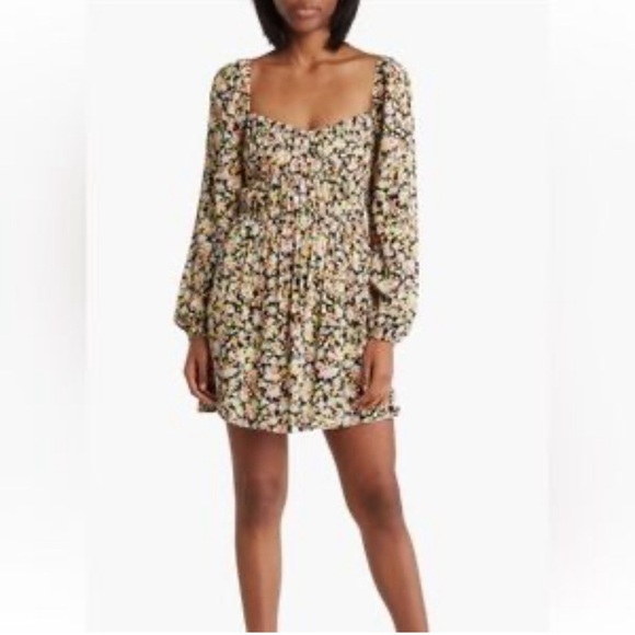 Elodie Dresses & Skirts - Elodie Floral Mini *New With Tags* Size XS